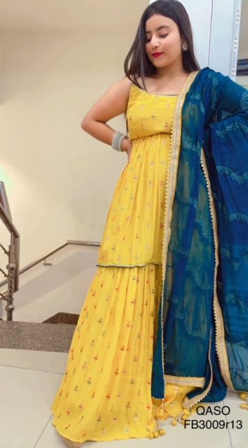 Yellow sequined printed linen kurti with contrast green khunn collar –  Soyara Ethnics Studio
