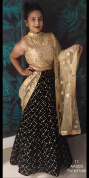 BEST CONTRAST- GOLDEN + BLACK LEHENGA
